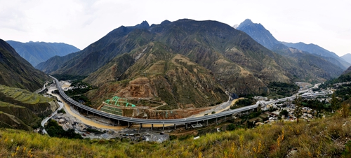 渭武高速公路陇南段建成通车_500.jpg